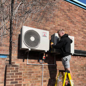 Air Conditioning Lincolnshire, Grimsby, Cleethorpes, Brigg, Market Rasen, Scunthorpe, North Lincs, Lincoln, Aire con servicing, ventilation